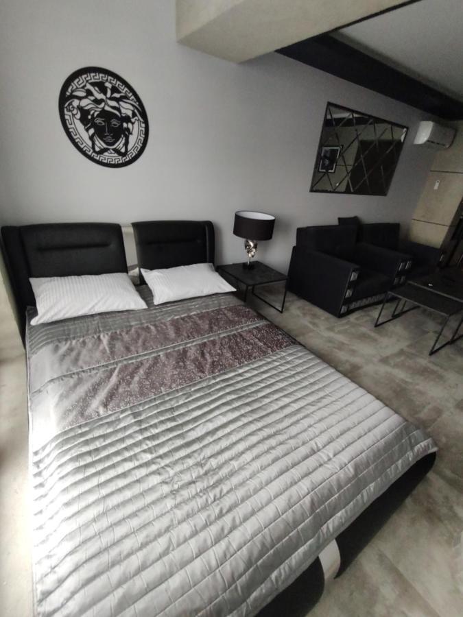 אלק Apartament Manhattan מראה חיצוני תמונה