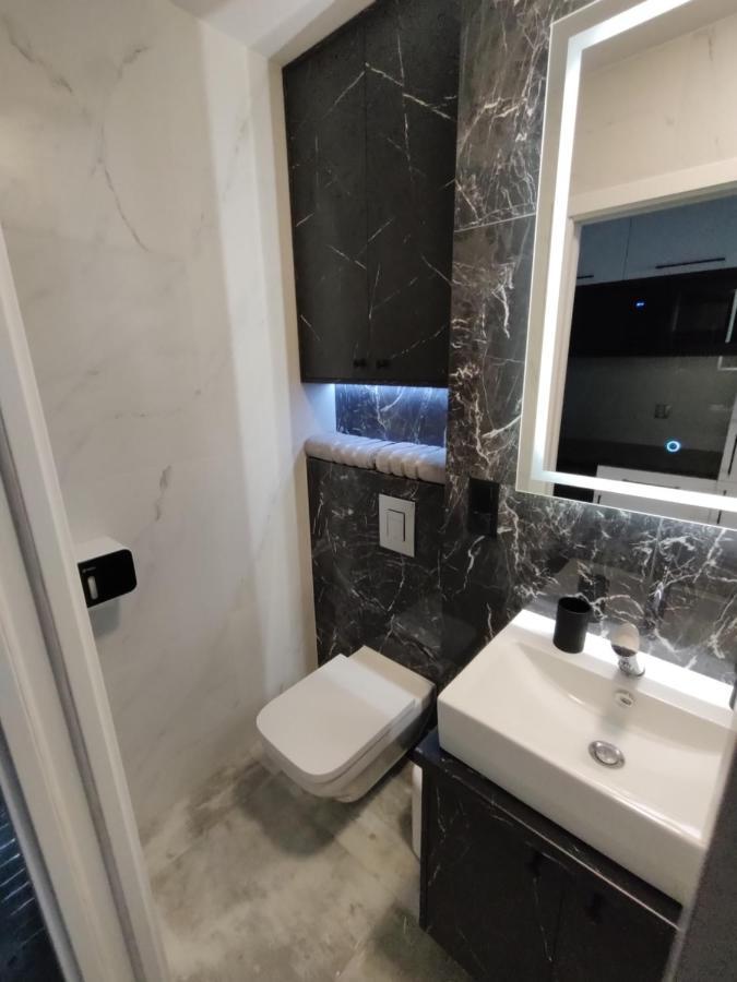 אלק Apartament Manhattan מראה חיצוני תמונה