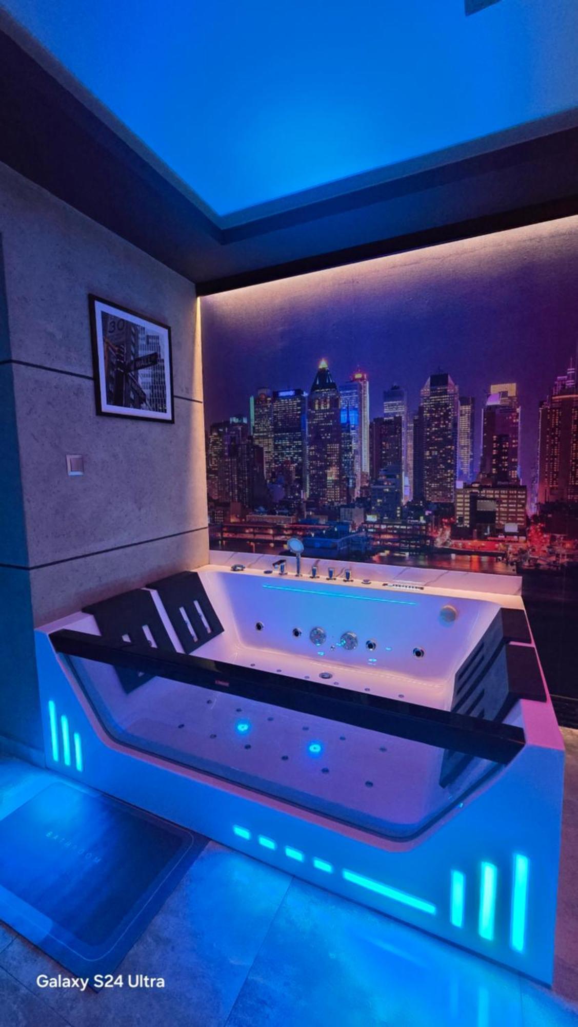 אלק Apartament Manhattan מראה חיצוני תמונה